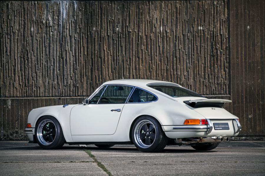  Porsche 911 Retro Evergreen by Kaege (993) 2016 года  (фото 3 из 44)